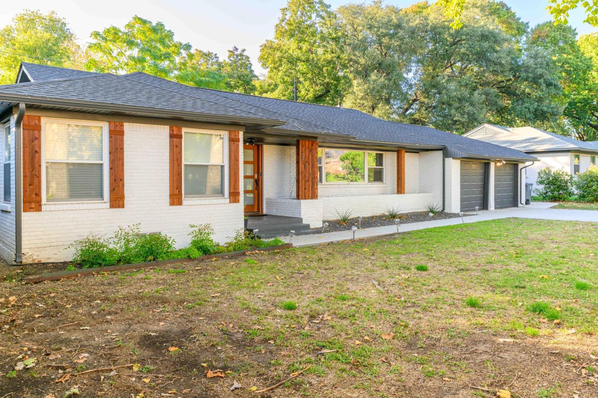 Modern Midway Hollow With Pool! Vila Dallas Exterior foto